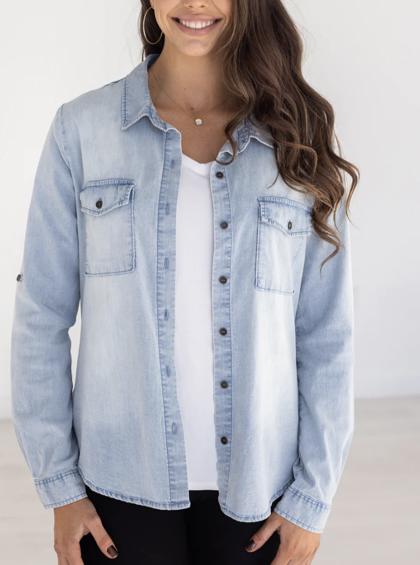 Stretch Chambray Button Top in Light-Wash 4
