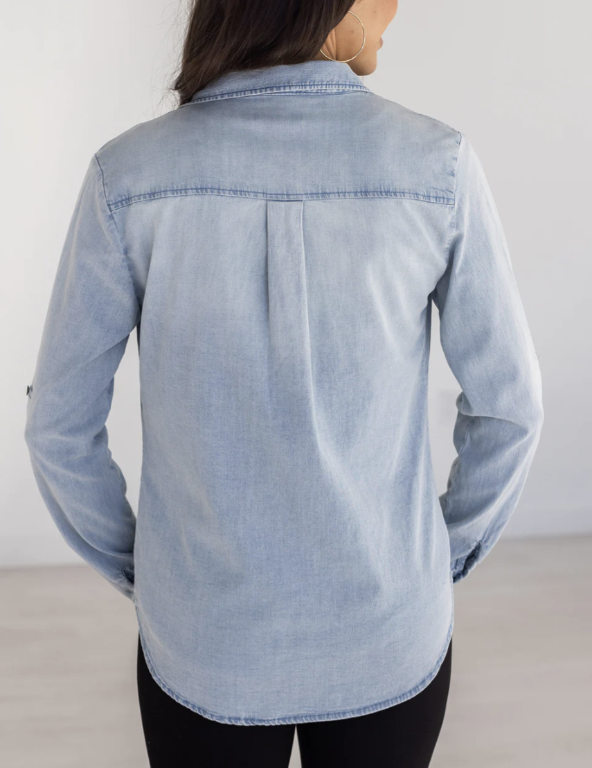 Stretch Chambray Button Top in Light-Wash 5