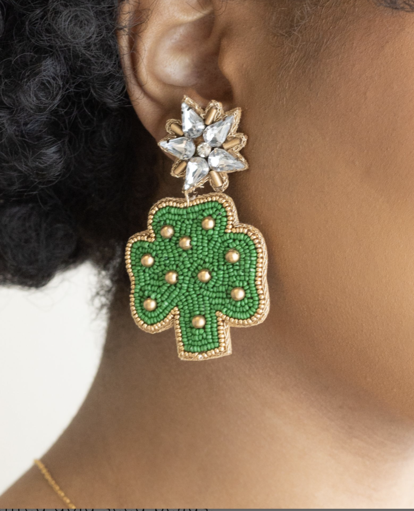 Shimmering Clover Earrings
Share Product